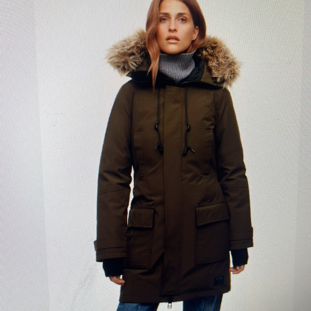 Aritzia/tan Bancroft parka medium olive green - Picture 14 of 15